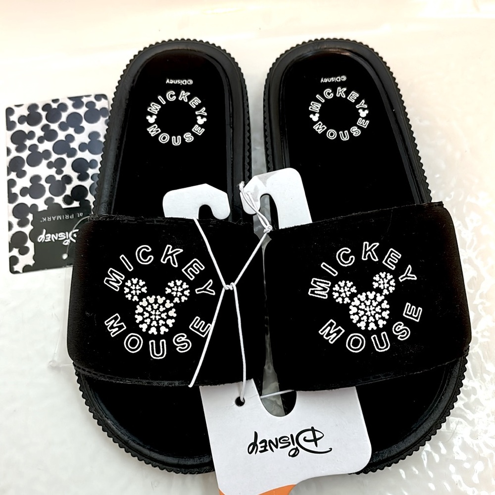 🆕 Disney Ltd Edition Mickey Mouse Icon Logo Plush Cushioned Slide Sandals